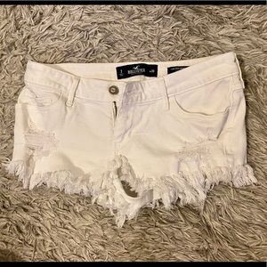 Hollister Distressed White Shorts💕